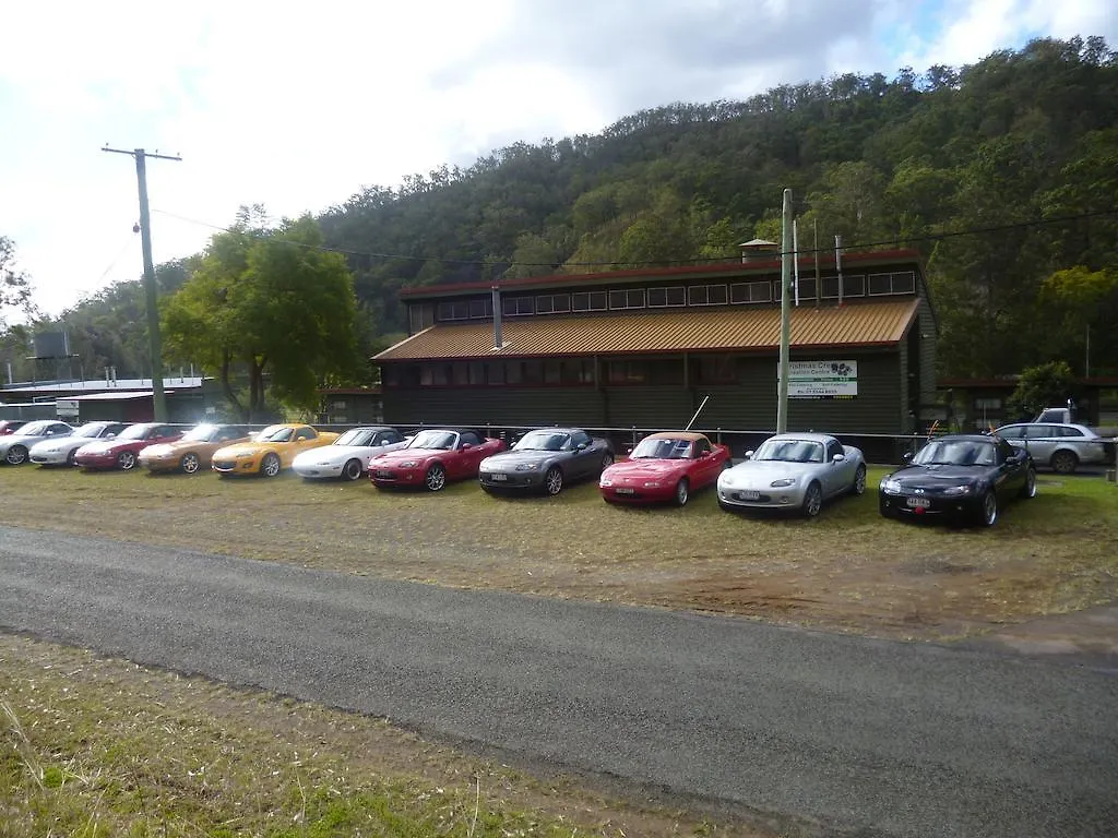 Christmas Creek Cafe & Cabins Lamington Homestay