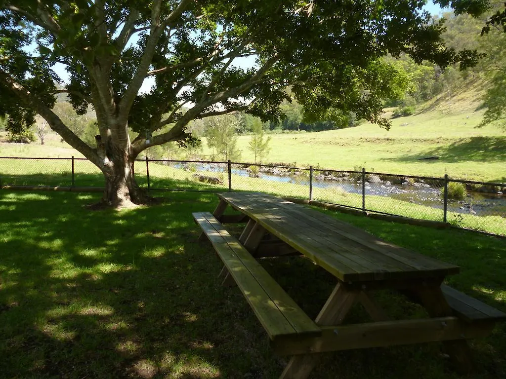 Christmas Creek Cafe & Cabins Lamington
