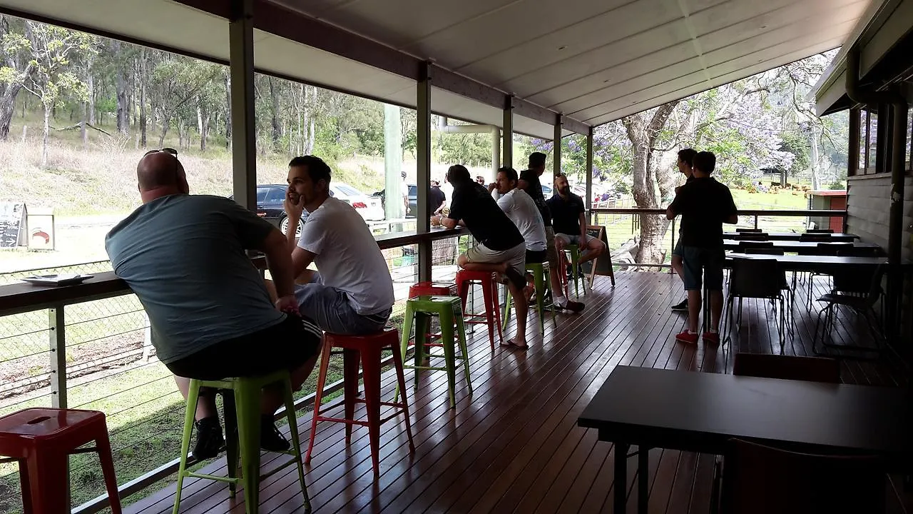 Homestay Christmas Creek Cafe & Cabins Lamington